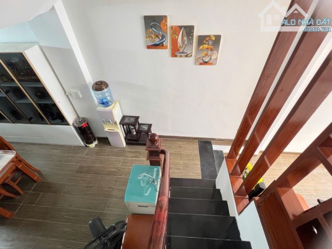 CHÍNH CHỦ BÁN NHÀ RIÊNG PHÚC LỢI – Ô TÔ ĐỖ CỬA – FULL NỘI THẤT Diện tích: 39m² – Giá: 6.75 - 2