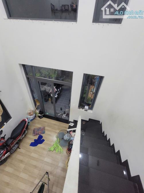 Bán nhà 2 tầng 5x22m ngang giá đất, HXH 8m Hà Huy Giáp gần Ngã 4 Ga chỉ hơn 5Tỷ - 2