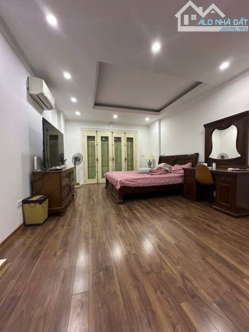 7TẦNG THANG MÁY – PHỐ TÂY SƠN,ĐỐNG ĐA – Ô TÔ VÀO NHÀ – KINH DOANH ĐỈNH – SÁT PHỐ - 20.9TỶ - 2