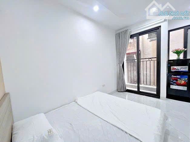 Bán gấp tòa CHDV Trung Phụng, DT 1.3 tỷ/năm, 24 phòng, ba gác đỗ cửa, gần ô tô, 85m - 2