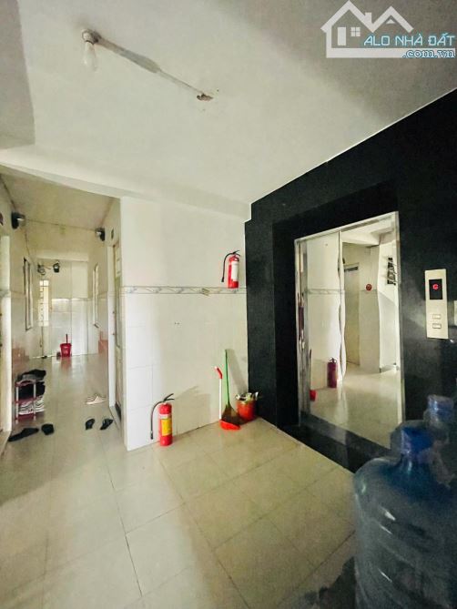 Bán nhà Tân Phú - Phường Tân Quý - ngang 8m nở hậu - 6 tầng - 33 phòng cho thuê - 21 nhỉnh - 2