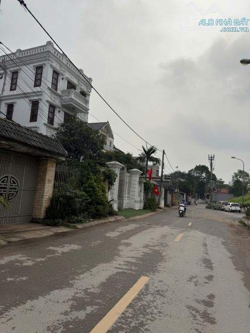 BÁN NHÀ BÁT KHỐI DIỆN TÍCH RỘNG 80M2, LÔ GÓC, Ô TÔ VÀO NHÀ, GẦN CẦU, GẦN AOEN, GÍA ĐẦU TƯ - 2