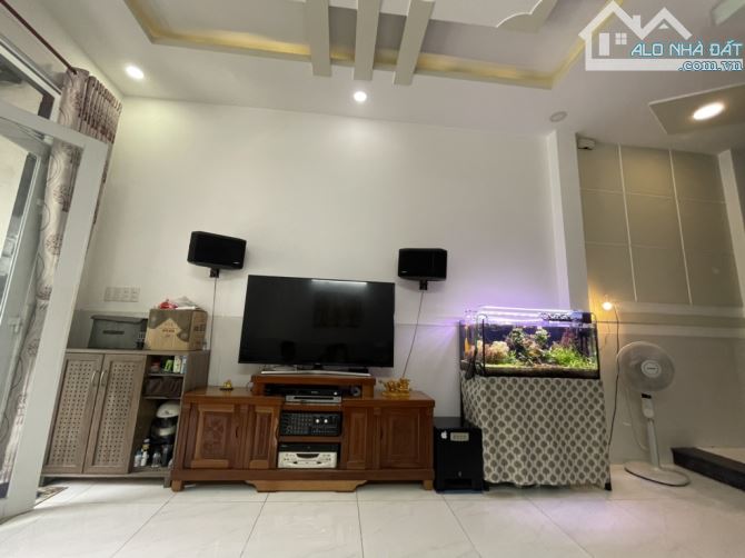 Bán Nhà Bình Tân Chiến Lược , 4Tầng , Hẻm Xe Hơi Thông, Chỉ 5.x Tỷ - 2