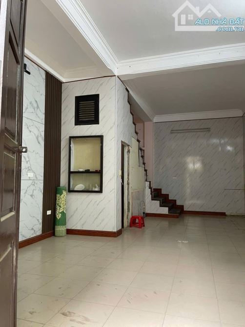 VÀI BƯỚC RA MẶT PHỐ VÕ CHÍ CÔNG-TRƯỚC NHÀ CÓ SÂN RỘNG THOÁNG-DÂN XÂY CHẮC CHẮN-48M2*3T - 2