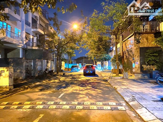 NHÀ RIÊNG XUÂN PHƯƠNG – 90M² – 2 MẶT TIỀN – VỈA HÈ RỘNG – Ô TÔ TRÁNH – GIÁ 26.9 TỶ - 2