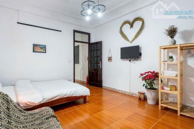 Bán nhà Hồng Hà Hoàn Kiếm.Dt: 42M x 5 Tầng..SĐPL.. Chỉ 9,5 tỷ - 2