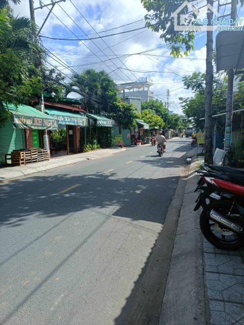 GẤP BÁN, GIẢM 2,6 TỶ-GIÁ MỚI 11.9 TỶ- MẶT TIỀN KD, 385M2 -XUÂN THỚI THƯỢNG HÓC MÔN. - 2