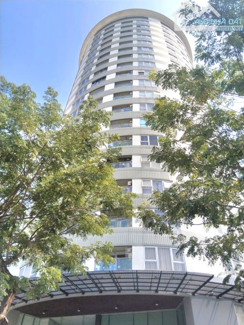 Bán Nhà 650m² Mặt Tiền Hoàng Quốc Việt, Biệt Thự Sân Vườn + Mặt Bằng KD, Chỉ 79 Tỷ - 2