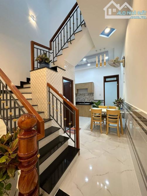 🔥 Bán gấp! Bán nhà Hai Bà Trưng 4x12m=48m² 3Tầng, gần Nguyễn Thị Minh Khai 🛌 3 phòng ngủ - 2