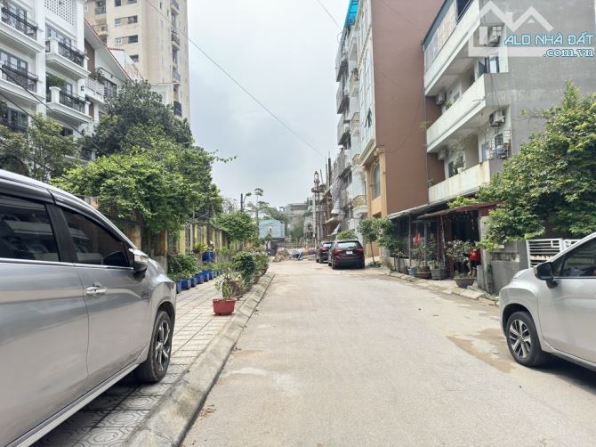 BÁN NHÀ NGỌC THUỴ 7 TẦNG THANG MÁY- GARA Ô TÔ —FULL NỘI THẤT XỊN - GIÁ 25 TỶ - 2