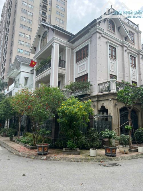 BÁN BIỆT THỰ LIỀN KỀ LÔ GÓC TRƯỜNG CHINH - ĐỐNG ĐA - VỈA HÈ - 80M2-4T MT5m - 2