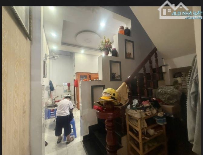 cần bán nhà mặt tiền đường Trương Thị Hoa dt khủng 96m2 đúc 3 tầng giá tốt 9ty3. - 2