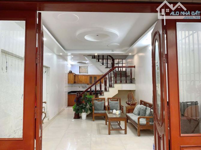 Cho thuê nhà tại ngõ H.Ồ S.E.N – Gần trung tâm, đủ tiện nghi! - 3PN - 2