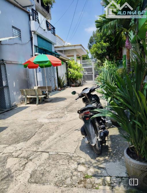 BÁN DÃY TRỌ 5PHÒNG 83M2(4.4X19M)DÒNG TIỀN 7TR/TH , HẺM OTO,PTÂN CHÁNH HIỆP , Q12 💰3.5ty - 2