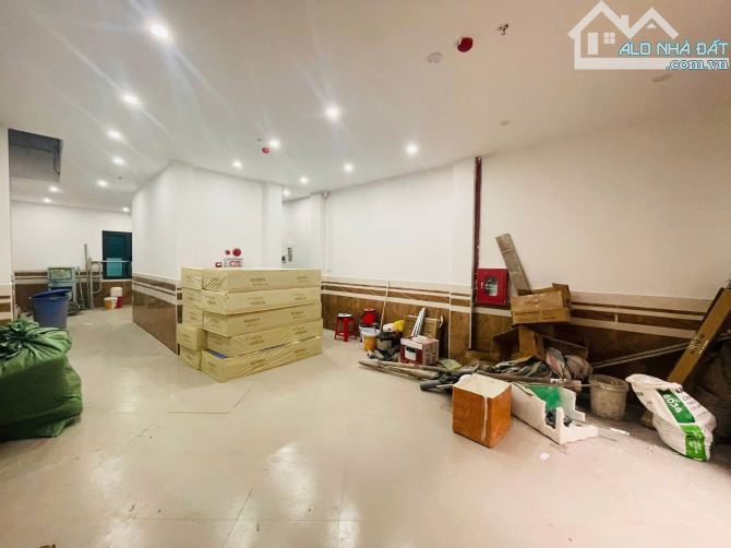 BÁN NHÀ CHÍNH CHỦ PHỐ TẠ QUANG BỬU – 90M2 – 5M MT – 25 TỶ - 17 PHÒNG - 2