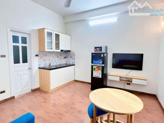 Cho thuê căn hộ 1K1N full đồ Vĩnh Phúc, Ba Đình, ô tô đỗ cửa, 7.5 triệu/tháng, Gần chợ - 2