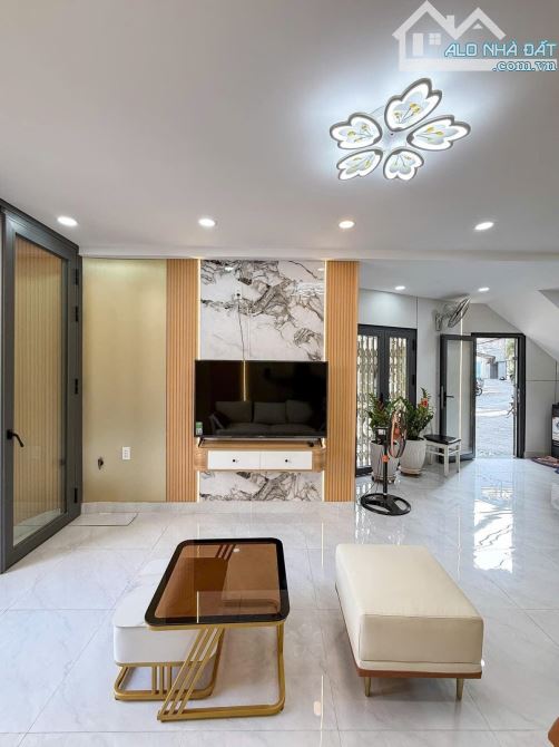 MẶT TIỀN PHÚ NHUẬN - Ô TÔ NGỦ NHÀ - NGAY NGUYỄN VĂN TRỖI, HUỲNH VĂN BÁNH - 36m2 - MỚI Ở NG - 2