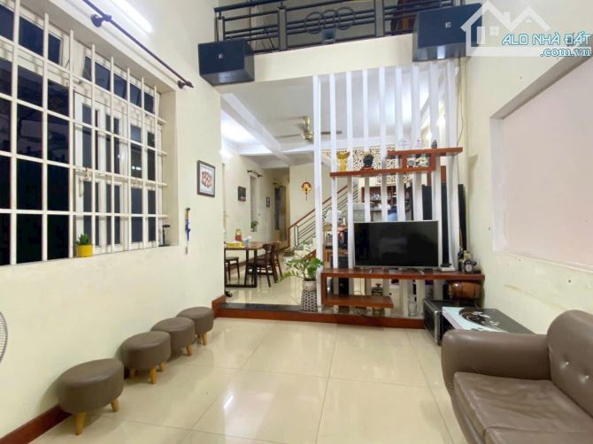 Cho thuê nhà đẹp có gác, gần chợ Trảng Dài chỉ 5tr/tháng - 2