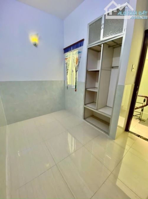 BÁN NHÀ MTKD HOÀNG VĂN HOÈ - TÂN PHÚ - DT : 4.6 x 11m - 3 tầng - giá  :  6.5 tỷ tl - 2