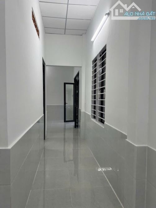 BÁN NHÀ MẶT TIỀN KINH DOANH - GẦN LÊ VĂN VIỆT - CHỢ NHỎ - CHỈ NHĨNH 5 TỶ - 2