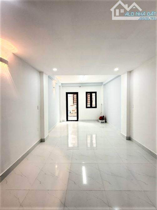 NHỈNH 6.5 TỶ - NHÀ Ở AN CƯ Đ. BÀN CỜ QUẬN 3 - 4 TẦNG SÂN THƯỢNG 4PN MỚI - KINH DOANH TỐT - 2