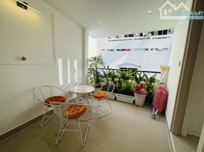 56M2 ngang khủng - 3 Tầng - 4PN - Lê Văn Sỹ chỉ nhĩnh 7 tỷ - 2