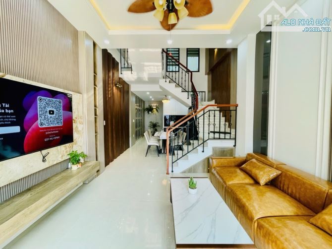 BÁN NHÀ 3 TẦNG MẶT PHỐ - ĐƯỜNG PHÚ XUÂN 9 LIÊN CHIỂU  - GẦN BIỂN Nguyễn Tất - 2