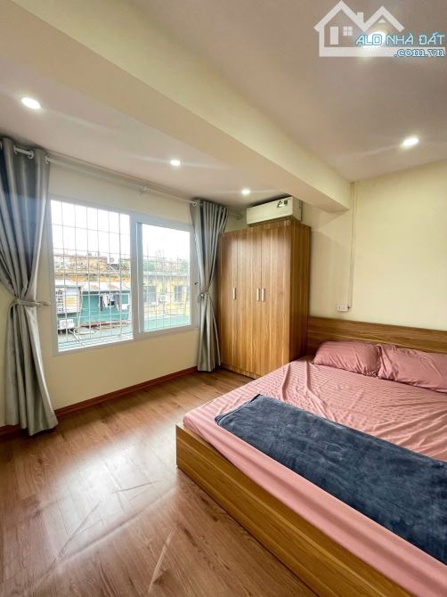 Bán nhà phố Vũ Hữu - 116m2 - phân lô,oto tránh - 20m ra mặt phố - 22 tỷ - 2