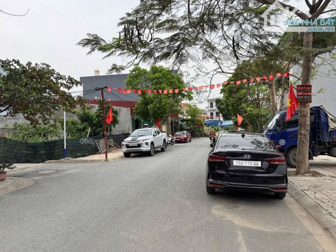 Bán lô 🇻🇳 Đất mặt chính ngõ 15 Khúc Thừa Dụ, Vĩnh Niệm. - Diện tích : 90m2 - Ngang 4.5m - 2