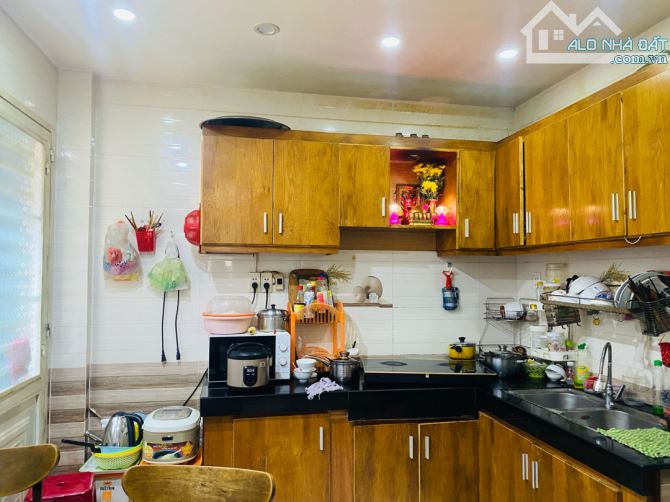 BÁN NHÀ 3 TẦNG ĐIỆN BIÊN PHỦ - NGAY TƯỢNG ĐÀI MẸ NHU - LÔ GÓC 2 MẶT KIỆT  - CHỈ NHỈNH 3 TỶ - 2
