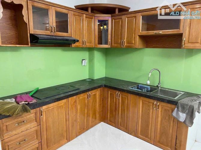 Bán nhà 5 tầng Lê Văn Quới, HXH 8m- 50m2- 5PN - full nội thất cao cấp, chỉ hơn 6 tỷ - 2