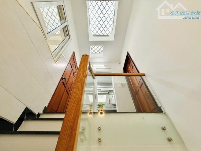 NHÀ GÒ VẤP KHÔNG QUY HOẠCH LỘ GIỚI 4x8M 5,488 TỶ 4 PHÒNG NGỦ SHR - 22