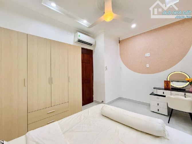 NHÀ GÒ VẤP KHÔNG QUY HOẠCH LỘ GIỚI 4x8M 5,488 TỶ 4 PHÒNG NGỦ SHR - 23