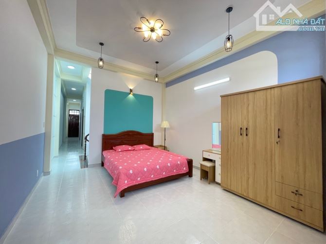 HẺM 5M XE HƠI NGỦ TRONG NHÀ - HƯƠNG LỘ 2 - GIÁP TÂN PHÚ 4 TẦNG- NGANG 5 DÀI 13 CHỈ 5.55 TỶ - 3