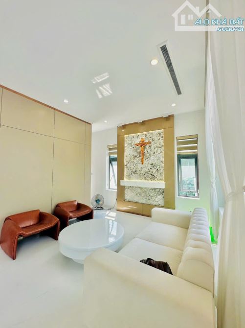 Căn góc biệt thự phong cách Châu Âu mặt đường 13 tại Phước Đồng - 3