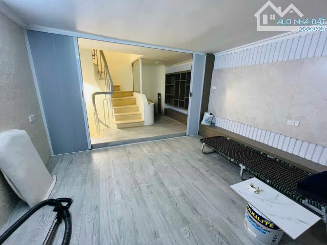PHẢI NHANH CHÂN-5.7 TỶ- NHÀ LẠC LONG QUÂN-2 THOÁNG-GẦN MẶT PHỐ-ĐI BỘ RA HỒ TÂY-30M2*5T - 3