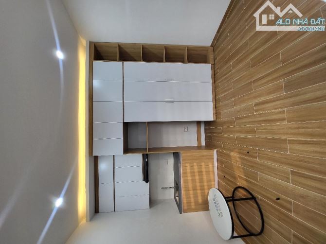 Bán nhà mặt phố Hoàng Mai - 80m2 - 12PN khép kín - Dòng tiền 720tr/năm. Giá: 19,8 tỷ - 3