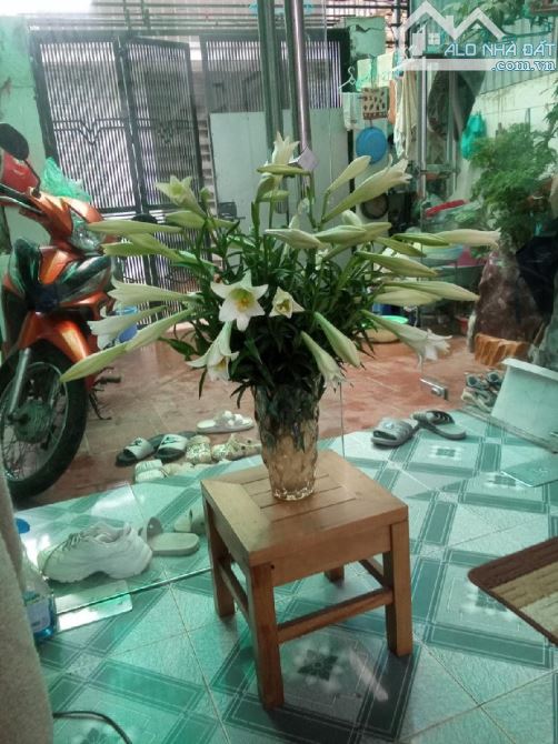 BÁN NHÀ TỨ LIÊN – NGÕ BA GÁC TRÁNH – CÁCH Ô TÔ 3 BƯỚC – 500m RA HỒ – 68M² – MT 5M - 3