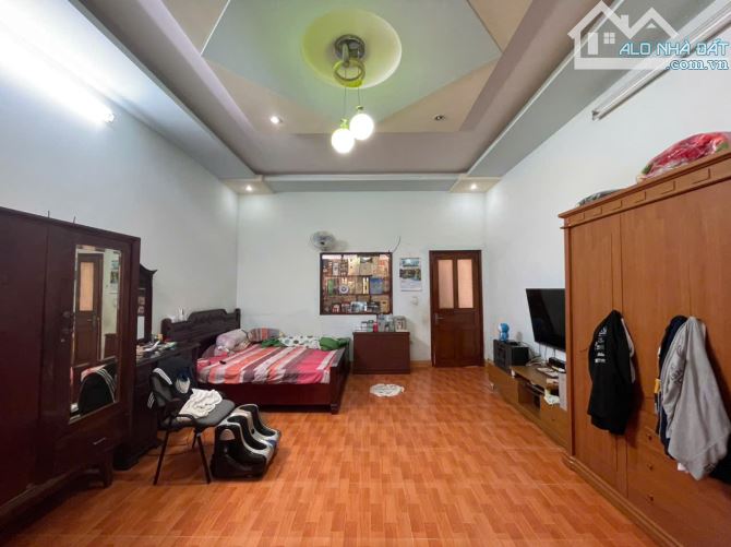 Mặt đường Bạch Đằng - 63,6m2 - MT 5,3m - vỉa hè rộng - giá tốt 11 tỷ - 3