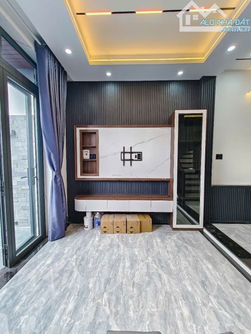 NHÀ TRỆT LẦU MỚI ĐẸP - FULL NỘI THẤT - TRỤC CHÍNH HẺM 577 ĐƯỜNG 30/4 - THÀNH PHỐ CẦN THƠ - 3