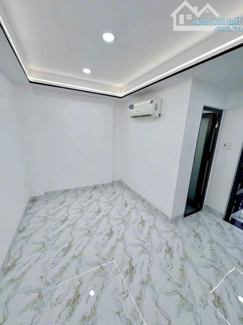 Nhà Đẹp Mặt Tiền Kinh Doanh - Bình Thạnh - Giá Siêu Rẻ - 3