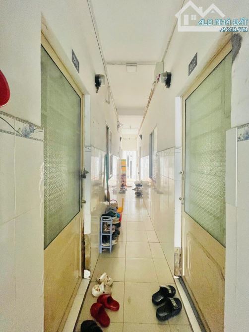 Bán nhà Tân Phú - Phường Tân Quý - ngang 8m nở hậu - 6 tầng - 33 phòng cho thuê - 21 nhỉnh - 3