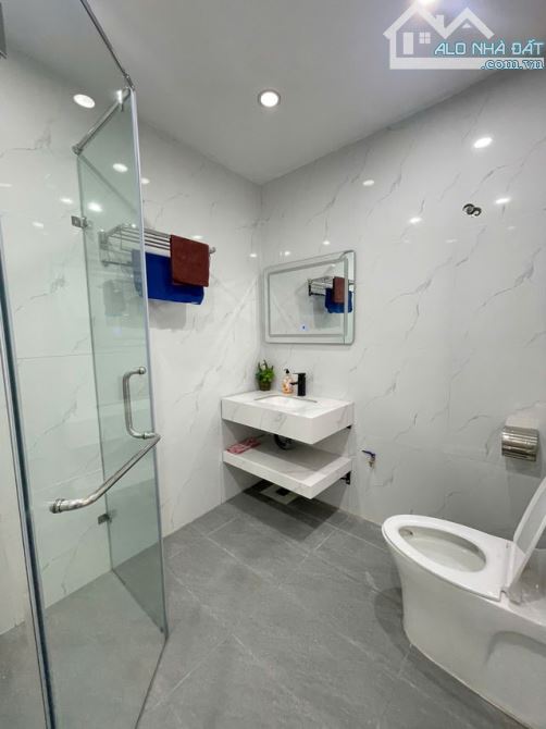 BÁN CĂN HỘ TẬP THỂ PHỐ NGUYỄN TRÃI, THANH XUÂN, 60M2, 2PN, FULL NỘI THẤT, NHÀ MỚI ĐẸP, VỀ - 3