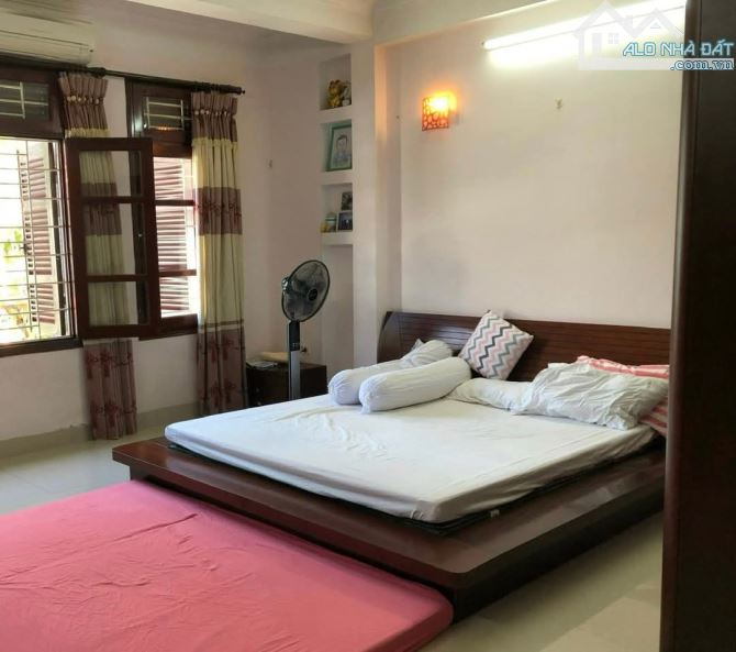 Bán Nhà Phân Lô Ngõ 93 Hoàng Văn Thái – 52m² – 5 Tầng – Mặt Tiền 5.3m -Gara ôtô – 18,x Tỷ - 3