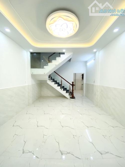 BÁN NHÀ HỒ HỌC LÃM VÕ VĂN KIỆT NHÀ MỚI NỞ HẬU 69m CHỈ NHỈNH 4TỶ - 3