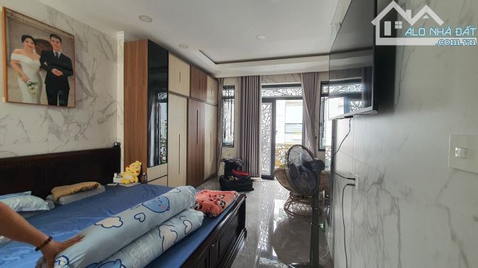 🔥 Bán gấp! Bán nhà Nguyễn Thị Minh Khai 49m² nở hậu 9m 5 tầng, hẻm 3 gác, KD tốt - 3