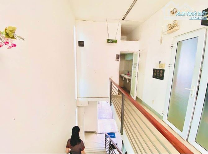 Bán nhà Giá tốt - Mặt tiền sầm uất P. Linh Chiểu - dòng tiền 150 triệu/ tháng - 3