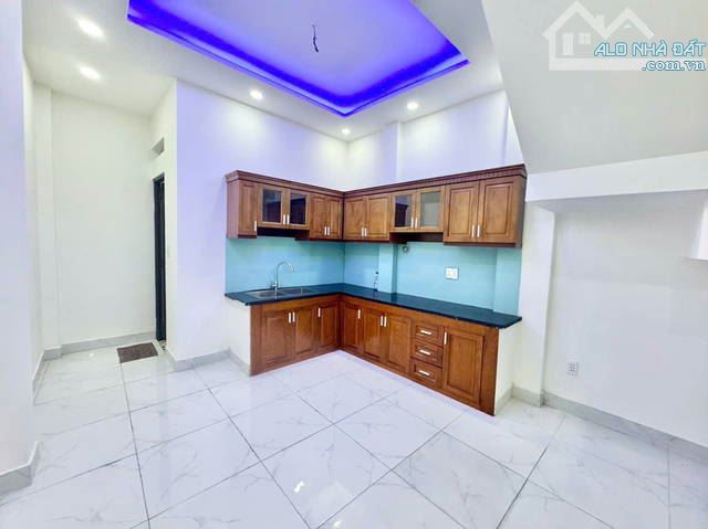BÁN NHÀ LÊ TRỌNG TẤN - PHƯỜNG SƠN KỲ - TÂN PHÚ - 48M2 - HẺM XE HƠI - 3 TẦNG - 5.X TỶ - 3