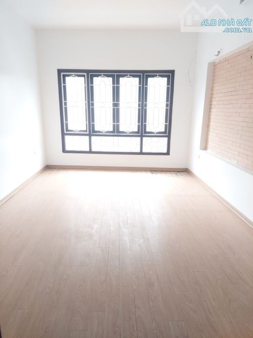 PHÂN LÔ Ô TÔ TRÁNH - CẦU GIẤY - 52M2 SỔ ĐỎ - THỰC TẾ 62M2 - 5 TẦNG - MT 4M - NHỈNH 17 TỶ - 3