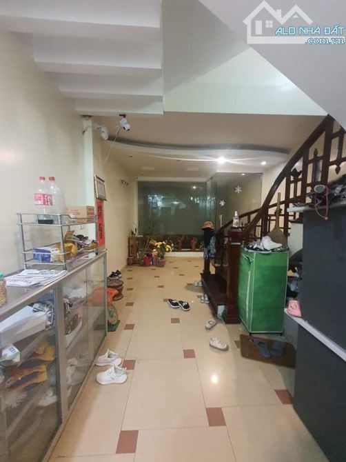 Bán nhà mặt phố Bà Triệu Hà Đông 56m2, 4 tầng, giá 12 tỷ. - 3